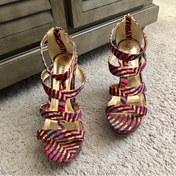 Fun & Sexy Wedges | Size 8 | Shoe Dazzle - Picture 5 of 5